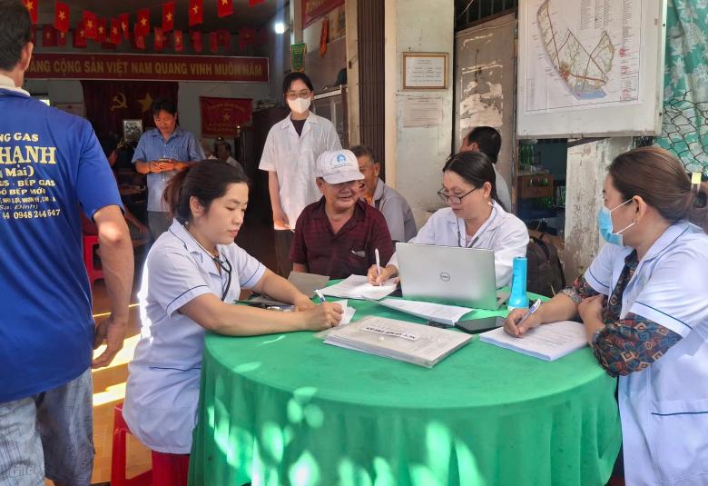 Nhơn Mỹ triển khai chiến dịch 100 ngày tạo lập, cập nhật sổ sức khỏe điện tử trên ứng dụng VNeID