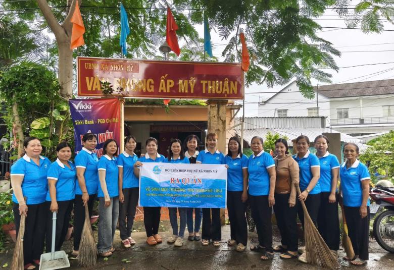 Hội LHPN xã Nhơn Mỹ hưởng ứng chiến dịch làm cho thế giới sạch hơn