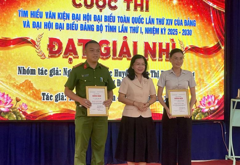 Đảng ủy xã tổng kết, trao giải cuộc thi tìm hiểu văn kiện đại hội XIV của đảng