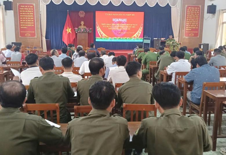 Nhơn Mỹ triển khai chiến dịch 45 ngày xây dựng - làm sạch đồng bộ dữ liệu 