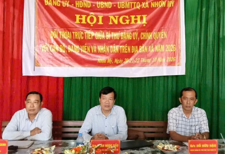 Bí thư Đảng ủy xã Nhơn Mỹ đối thoại trực tiếp với nhân dân
