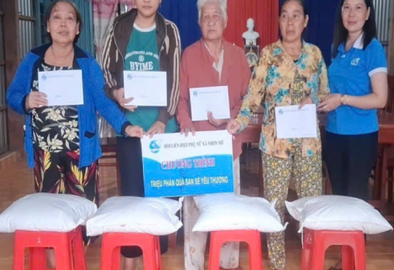 Tiếp tục lan toả yêu thương từ chương trình “Triệu phần quà san sẻ yêu thương”