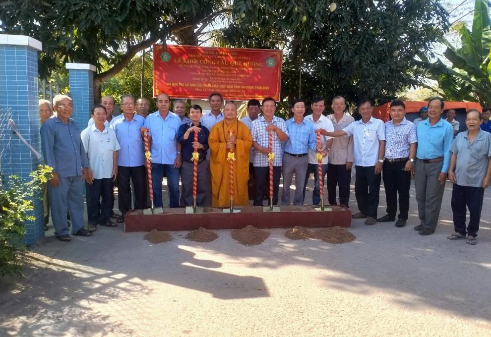 Xã Nhơn Mỹ khởi công xây dựng công trình cầu giao thông nông thôn Xẻo Chùa Trong ấp Mỹ Thuận