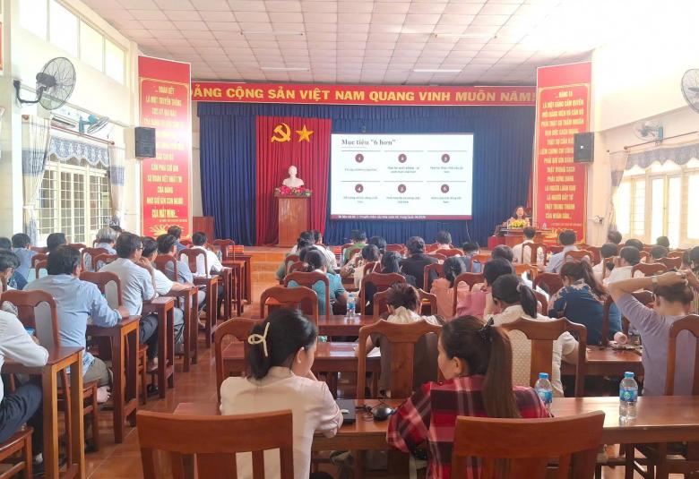 Đảng ủy xã Nhơn Mỹ tổ chức hội nghị báo cáo viên - tuyên truyền viên quí 2