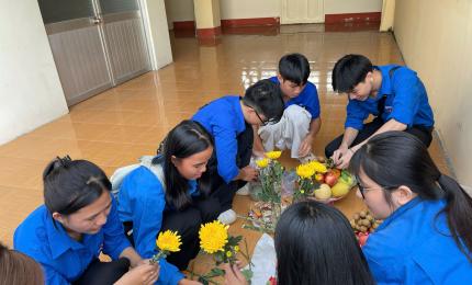 Tuổi trẻ xã Nhơn Mỹ ra quân vệ sinh, dâng hương tri ân các Anh hùng liệt sĩ