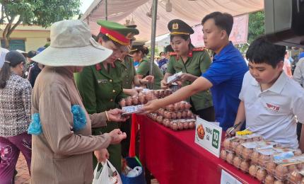 Thắm tình từ Phiên chợ 0 đồng ở xã Nhơn Mỹ