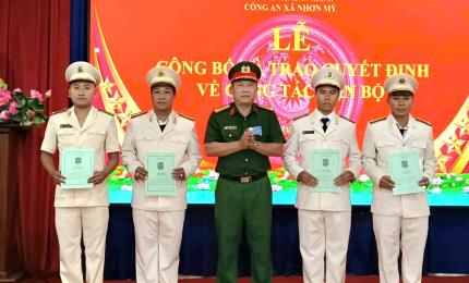 Công an xã Nhơn Mỹ công bố quyết định điều động cán bộ