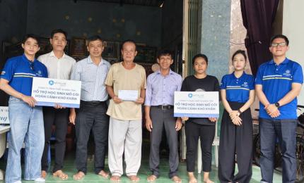 Cựu học sinh Trường THCS Nguyễn Kim Nha trao 14 suất hỗ trợ học sinh có hoàn cảnh đặc biệt khó khăn
