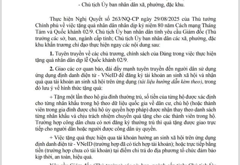 Thông báo tặng quà Nhân dân 