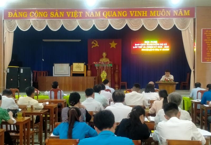 Đại biểu tham dự hội nghị