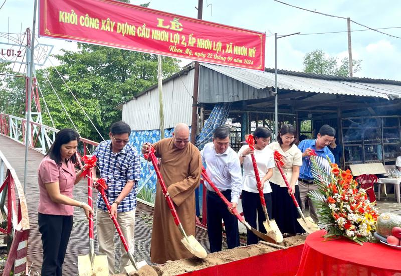 Xã Nhơn Mỹ khởi công xây dựng cầu Nhơn Lợi 2 ấp Nhơn Lợi