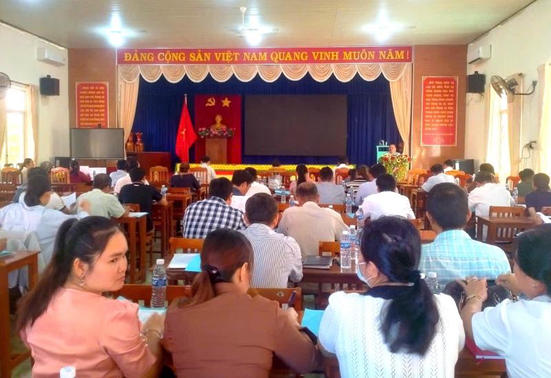 Triển khai Kế hoạch rà soát hộ nghèo và giám sát Chương trình giảm nghèo bền vững 