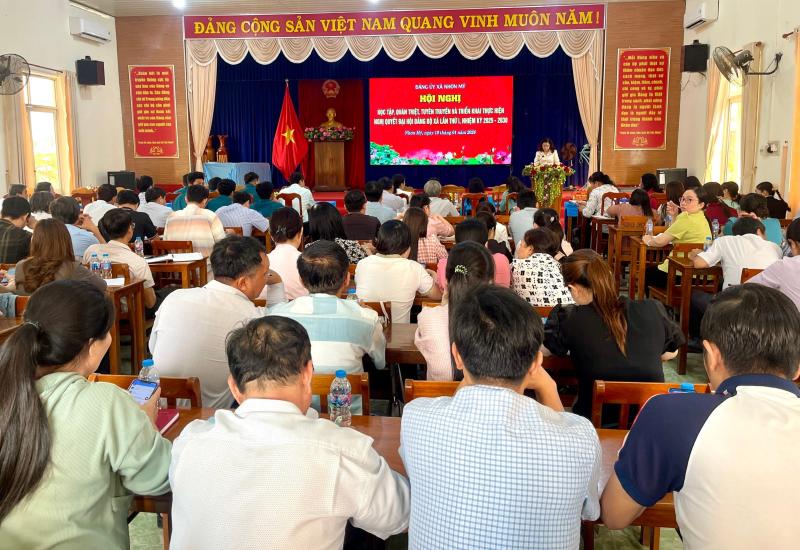 Nhơn Mỹ học tập quán triệt thực hiện Nghị quyết Đại hội Đảng bộ xã lần thứ I nhiệm kỳ 2025- 2030