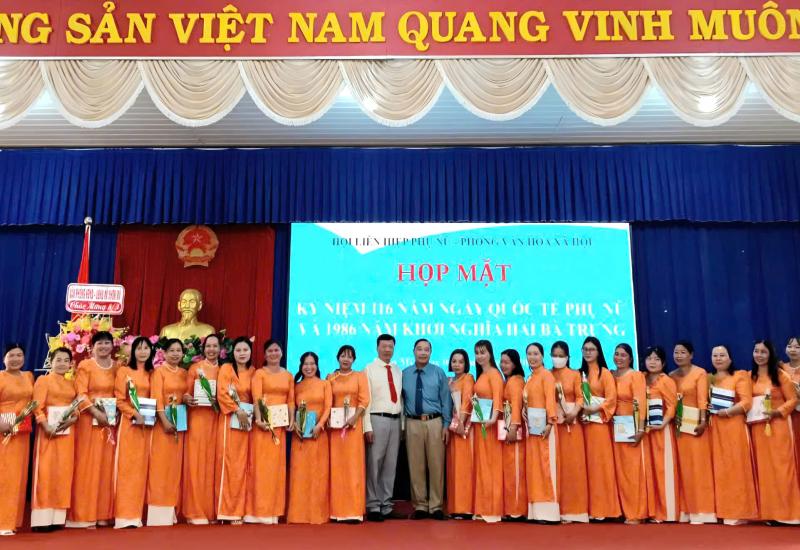 Nhơn Mỹ họp mặt kỉ niệm 116 năm ngày Quốc tế phụ nữ 8/3