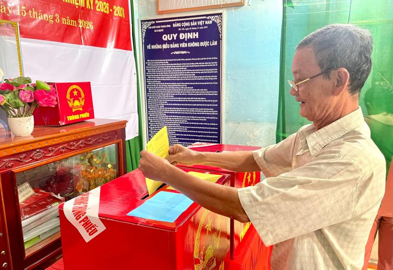 Đến 9h Nhơn Mỹ đạt 34% cử tri tham gia bỏ phiếu bầu cử đại biểu Quốc hội và HĐND các cấp