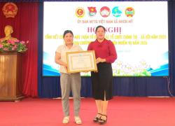 Chi hội phụ nữ ấp Mỹ Thuận vinh dự được nhận bằng khen của Trung ương Hội LHPN Việt Nam