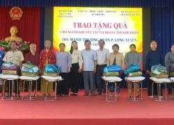 Xã Nhơn Mỹ trao 200 phần quà cho người khuyết tật có hoàn cảnh khó khăn